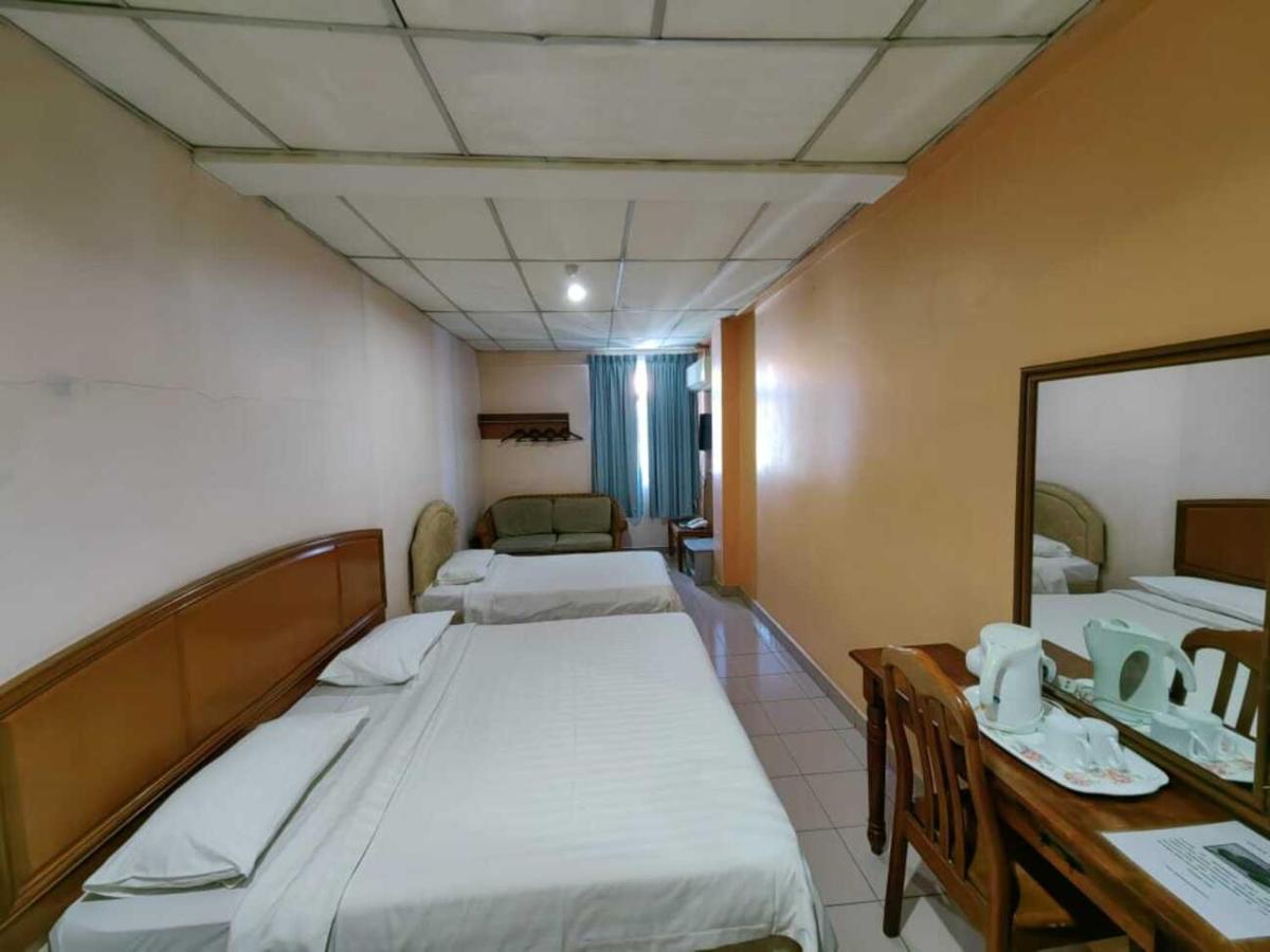 Century Hotel Inanam Кота-Кинабалу Экстерьер фото