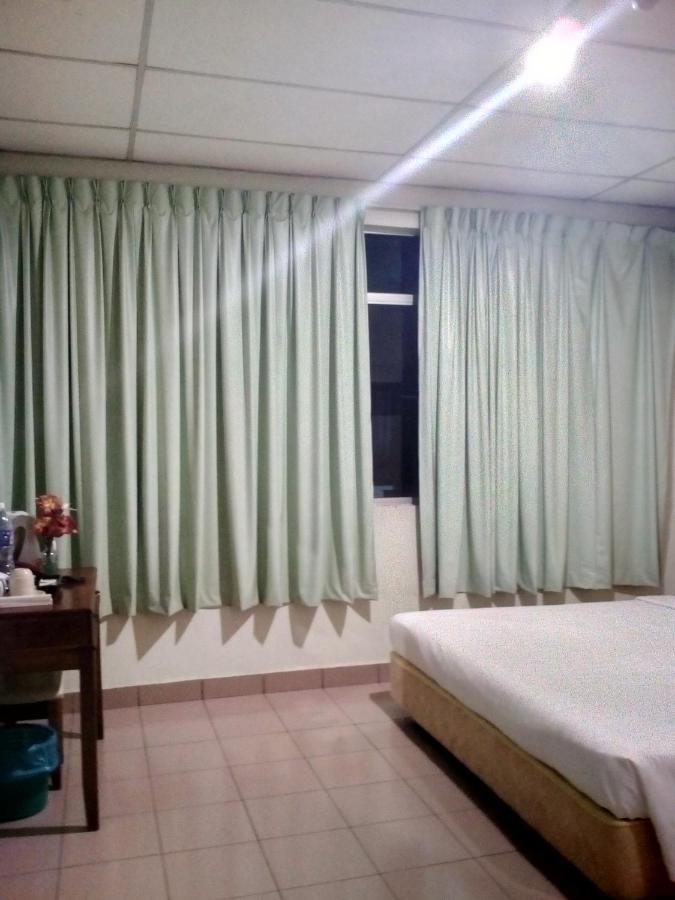 Century Hotel Inanam Кота-Кинабалу Экстерьер фото