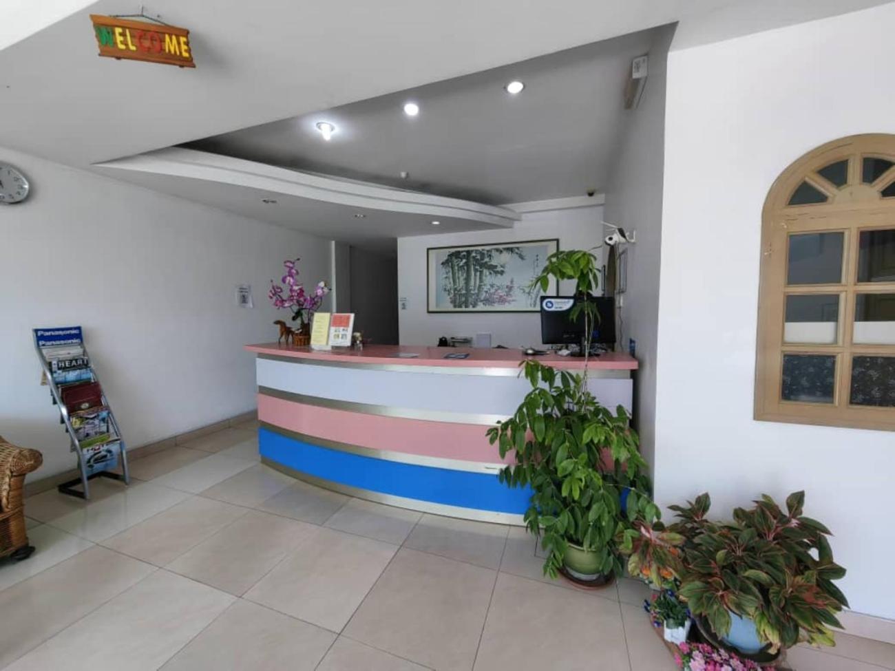 Century Hotel Inanam Кота-Кинабалу Экстерьер фото